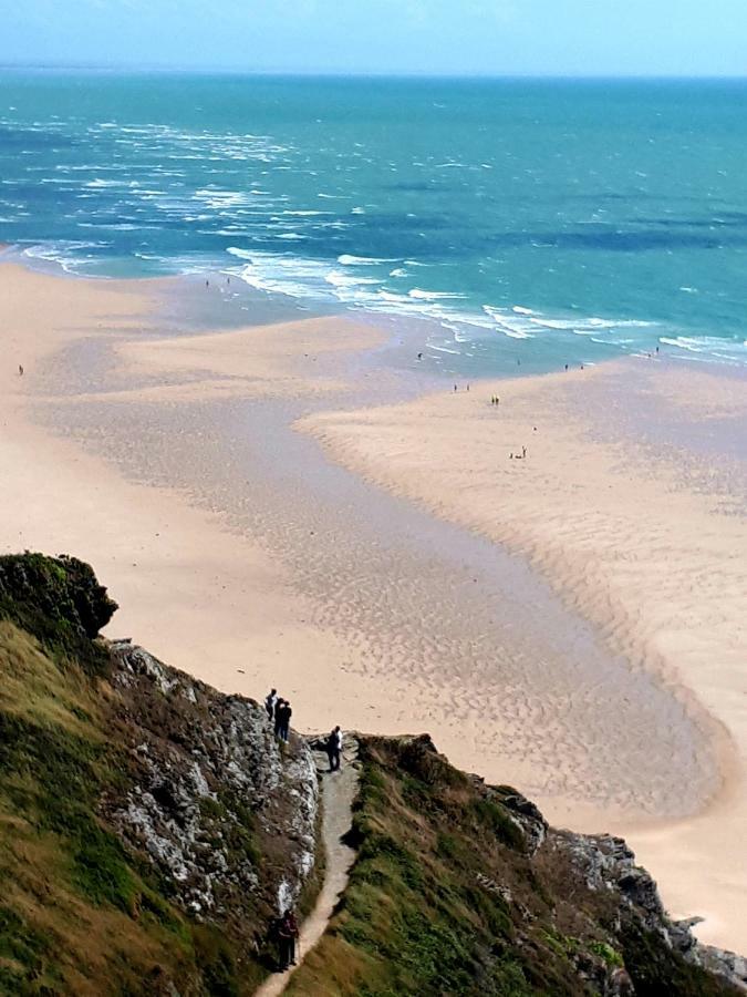 L' Anpeg, Gite Dans Le Cotentin Jusqu'A 8 Personnes Besneville ภายนอก รูปภาพ